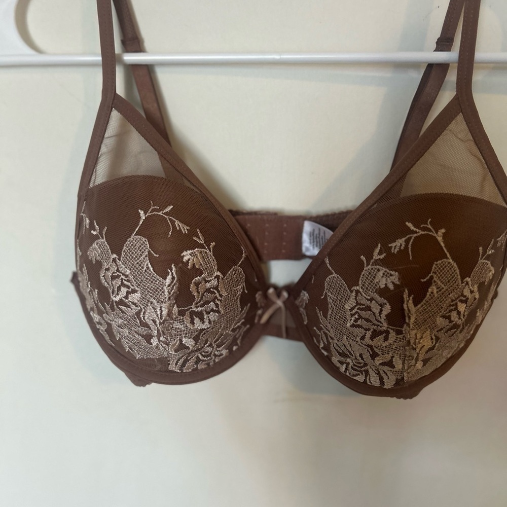 Sexy Wired Elegant Brown Lace Bra Size 34B